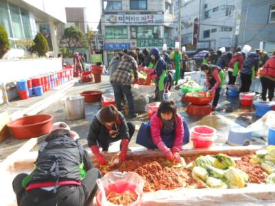 율천동&#44; 사랑의 김장김치 나눔 행사